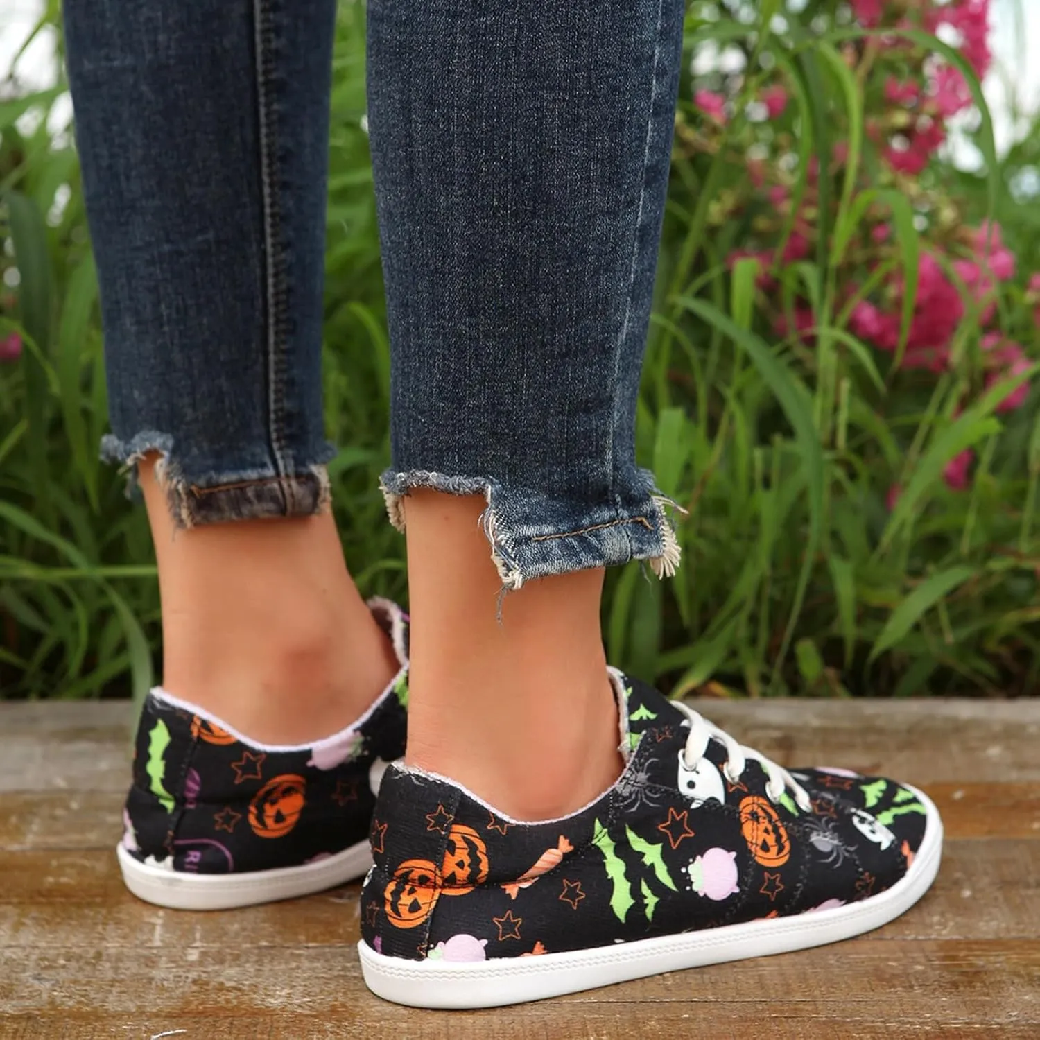 Crzidha Halloween Shoes for Women,Womens Funny Canvas Pumpkin Sneakers Low Top Lace Up Halloween Print Sneakers Lightweight Stylish Pumpkin Flats Casual Party Slip On Loafers Cute Fall Print Shoes