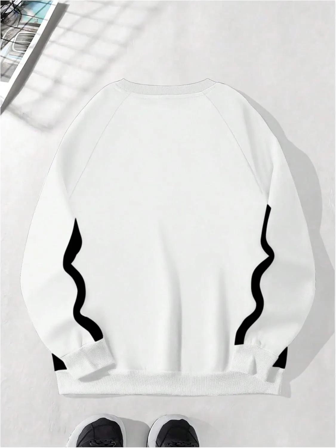 GORGLITTER Men's Star Graphic Raglan Sleeve Sweatshirt Crew Neck Long Sleeve Casual Pullover Top