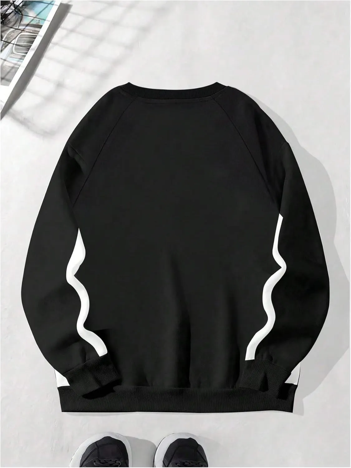 GORGLITTER Men's Star Graphic Raglan Sleeve Sweatshirt Crew Neck Long Sleeve Casual Pullover Top