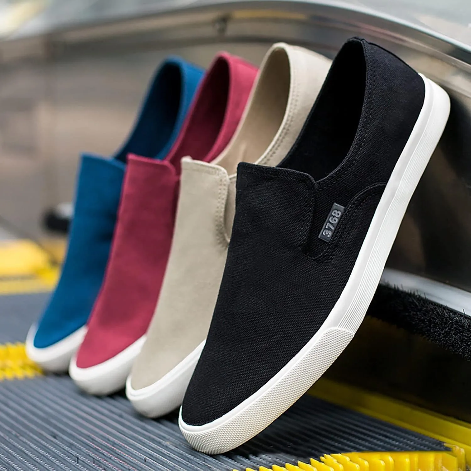 Mens Slip On Sneakers Comfortable Canvas Sneaker for Work, Running，Walking，Business Lightweight Breathable Non-Slip Walking Shoes