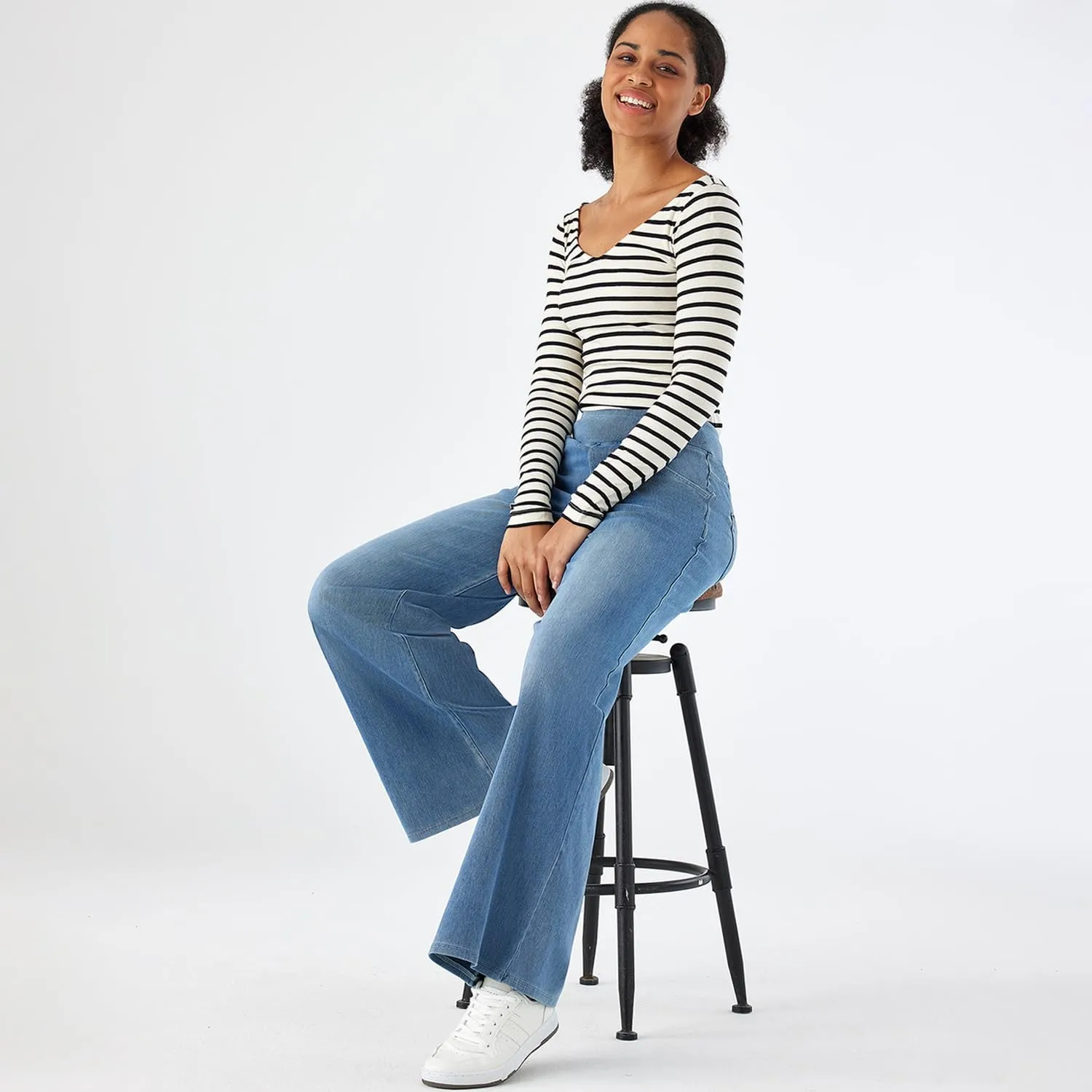 Women's High Waisted Wide Leg Jeggings – Stretch Denim Pull On Flare Jeans with Pockets Casual Comfy Pants